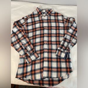 IZOD men’s plaid button down. Size large.